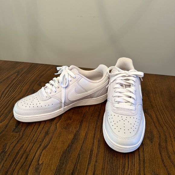 Brand new Nike Court Vision Low Whisper Gum - Picture 2 of 4